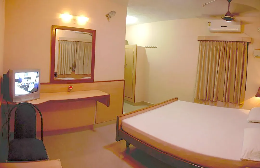 Vinodhara Guest House-1